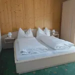 Apartament Haus Schoenleiten Wagrain