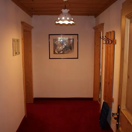Апартаменты Haus Schoenleiten Ваграйн