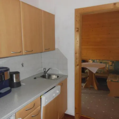 Haus Schoenleiten * واغراين