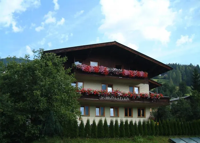 Апартаменты Haus Schoenleiten *